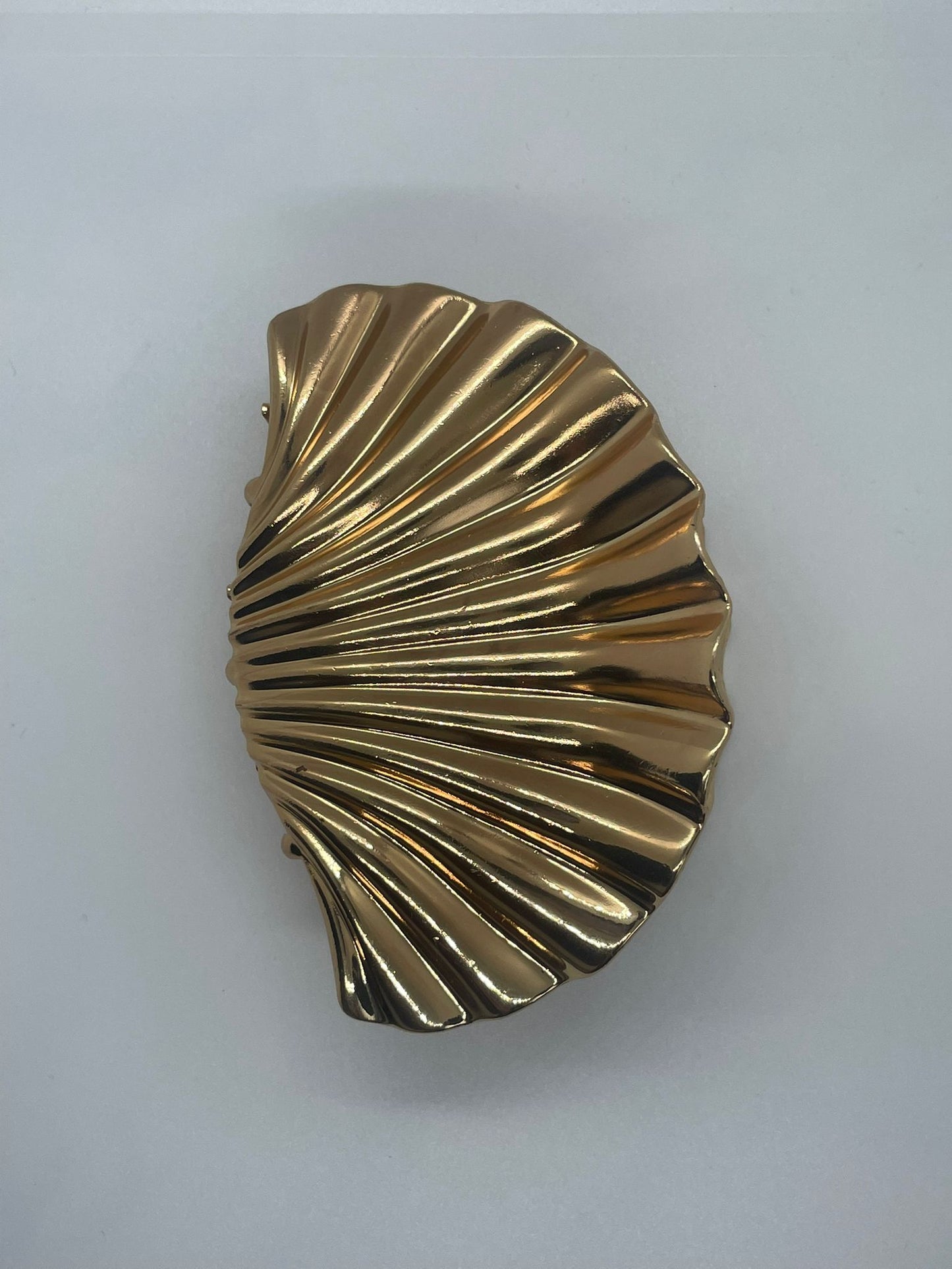 Sheru Muschel-Haarklammer groß in gold