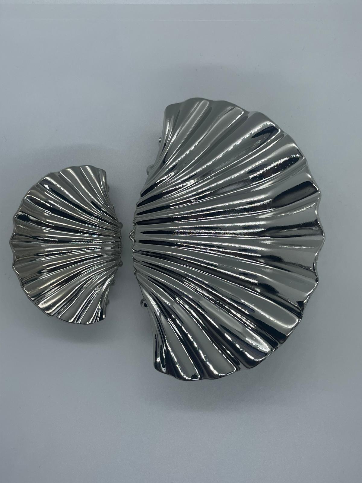 Sheru Muschel-Haarklammer groß in silber